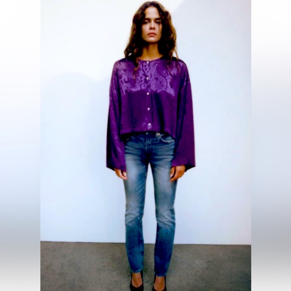 ⚫️ Zara ⚫️ Jaquard blouse - size medium - Picture 1 of 2